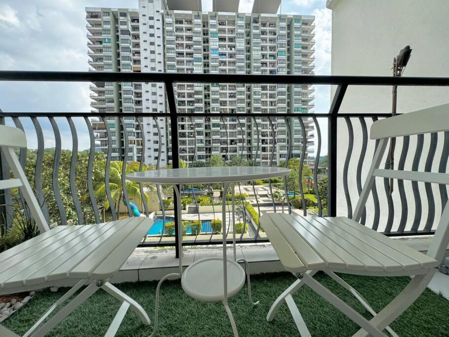 Apartamento Minumum 7Days 3Br At Pju 10 Damansaradamai Petaling Jaya Exterior foto
